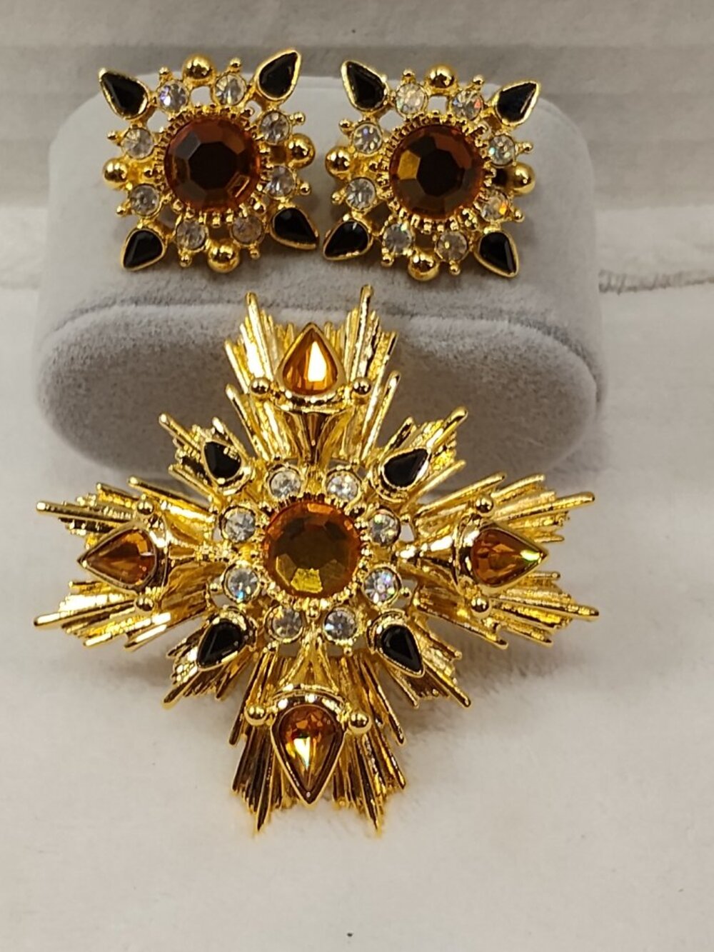 Vintage Joan Rivers Maltese Cross Rhinestone Brooch & Clip On Earrings LOT - Picture 3 of 11